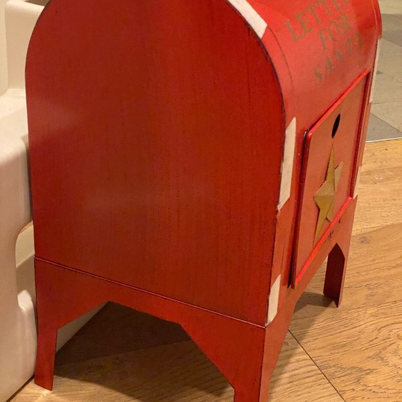 Red Santa Mailbox with Gold Star - Picture 5 of 5
